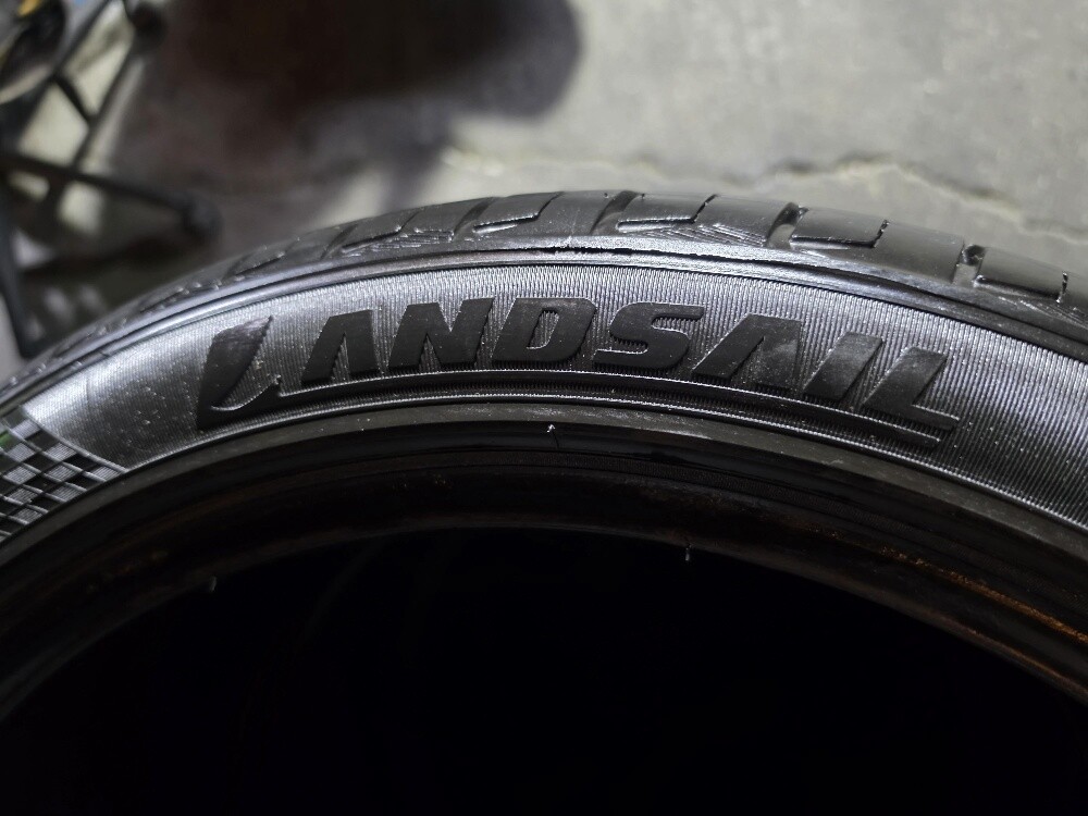 245/40/19 Landsail Tyre Thailand 24 - 3