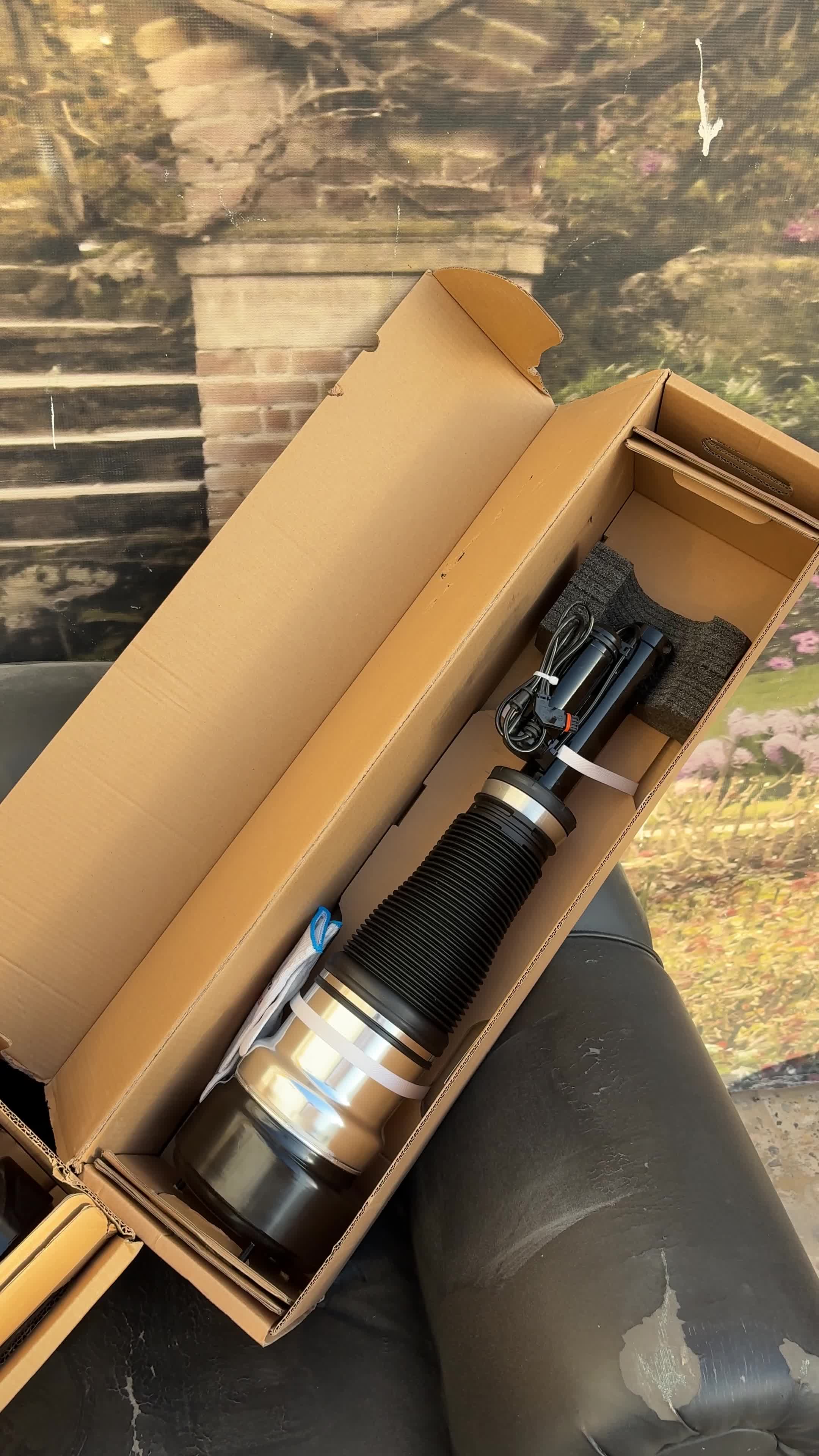 Mercedes benz w221 air suspension - 1