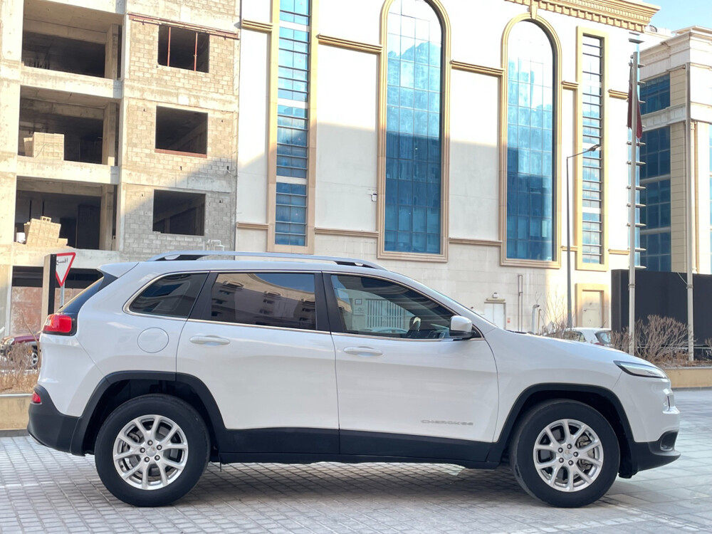 Jeep Cherokee 2017 Longitude - 3