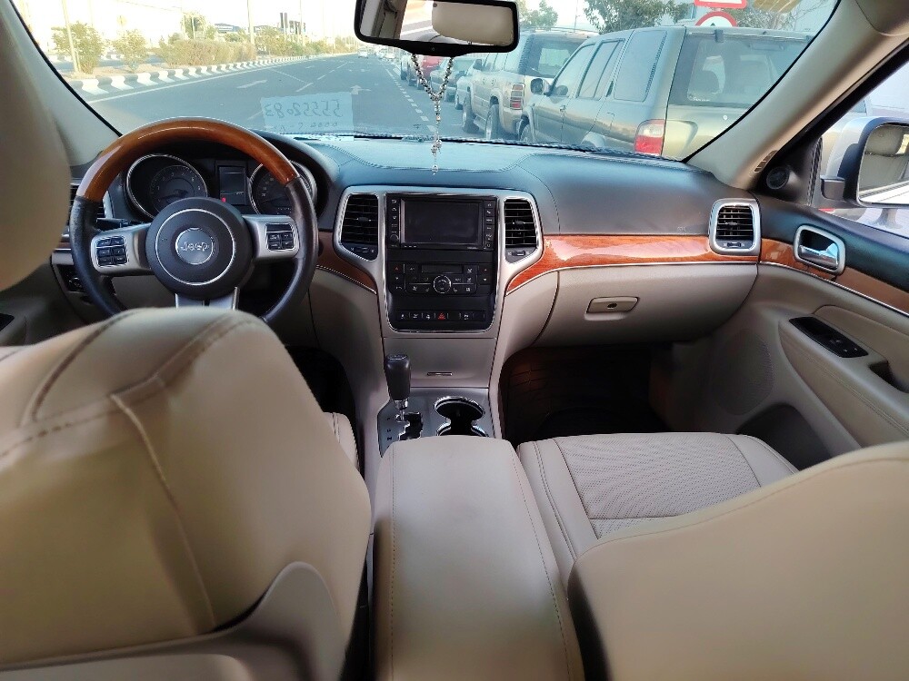 jeep cherokee limited  2012 - 5