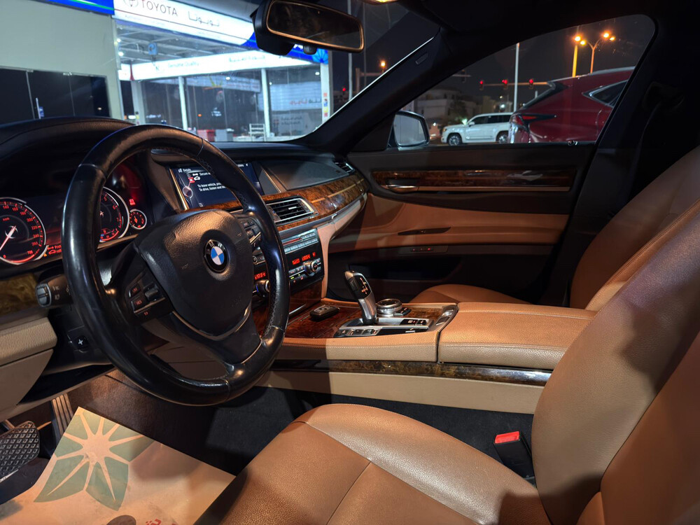 BMW 730Li 2015 (NEGOTIABLE) - 5