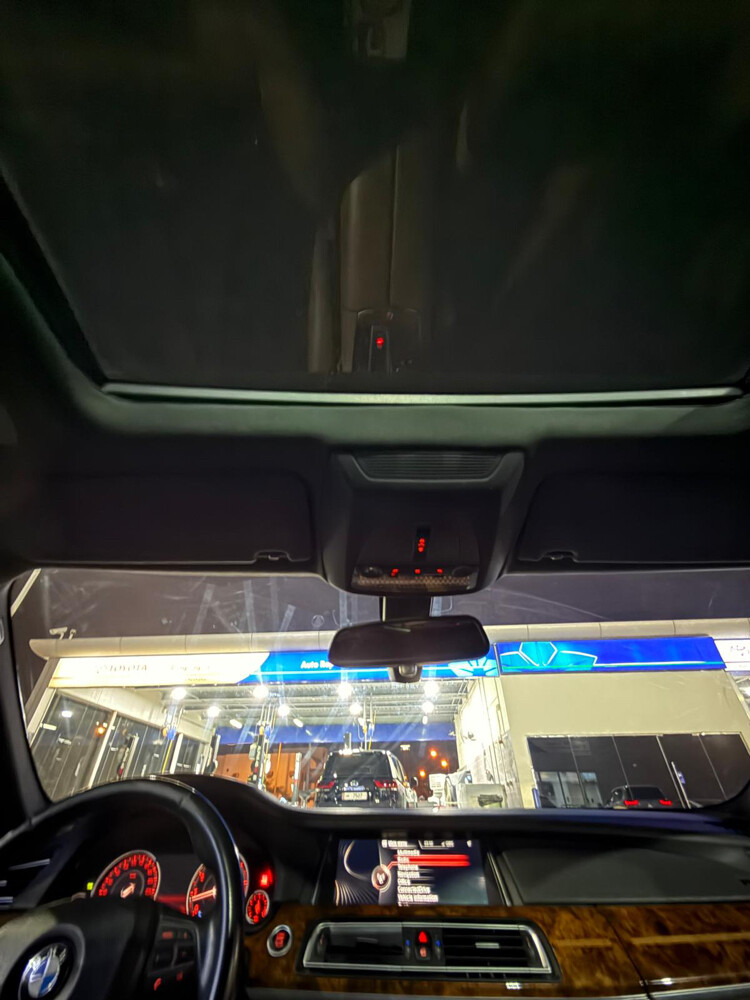 BMW 730Li 2015 (NEGOTIABLE) - 12