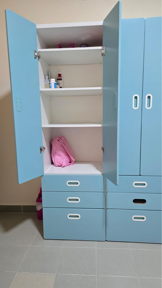 cabinet ( 4 doors) - 3