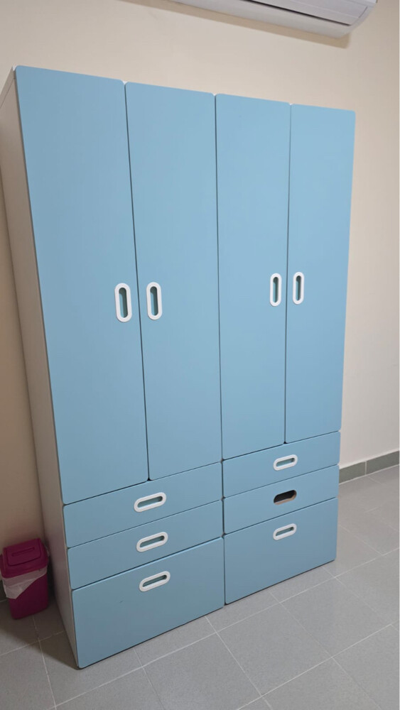 cabinet ( 4 doors) - 1