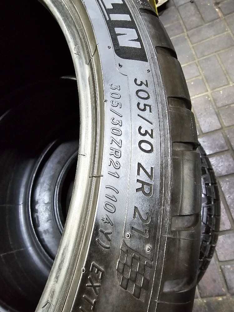 305-30-21,,,Michelin brand - 6