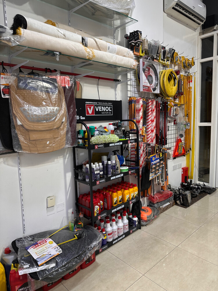  Car accessories shop for sale - 5