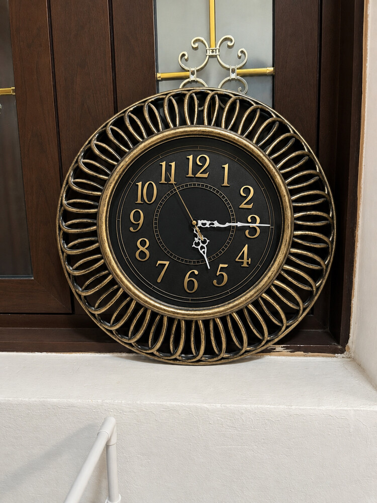 wall clock - 1