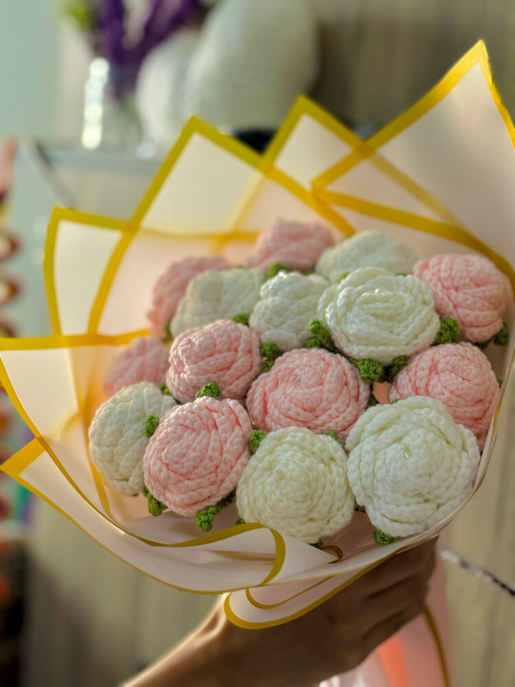 crochet rose bouquet - 2