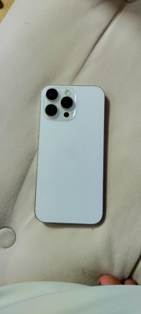 iphone 16 pro max - 4