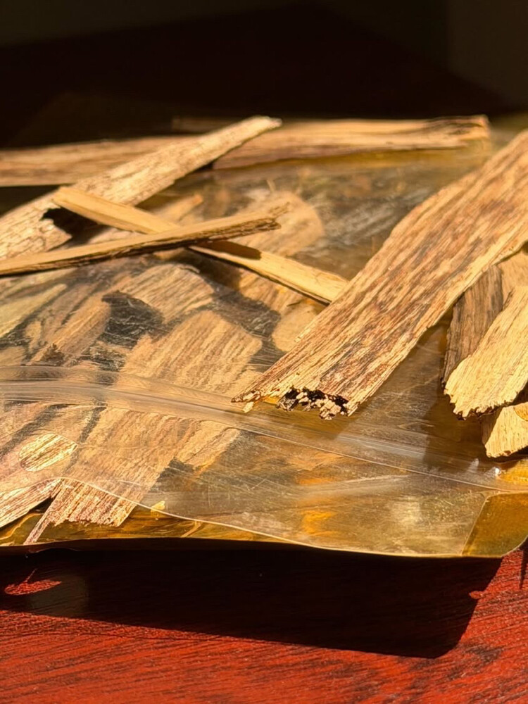 old Malaysian incense - 4