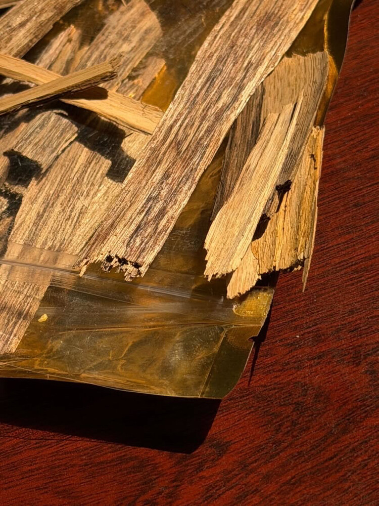 old Malaysian incense - 3