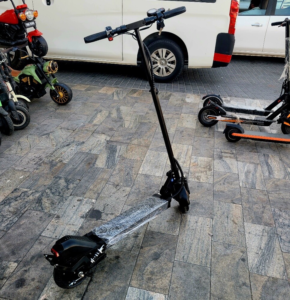 MN mainichi5588 Electric scooter - 1