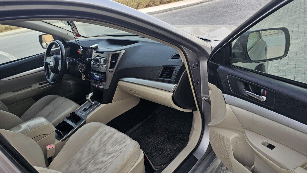 Subaru Legacy - 1
