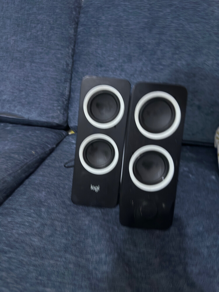 Logitech z200 speaker  - 2