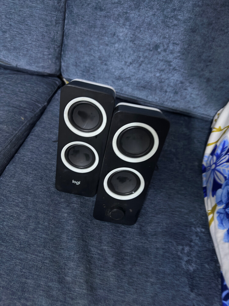 Logitech z200 speaker  - 3