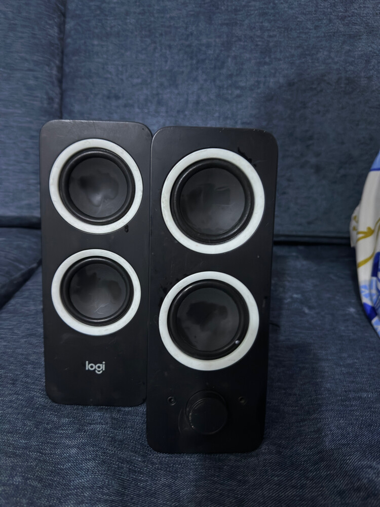Logitech z200 speaker  - 1