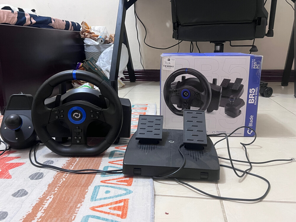 BR5 Gaming racing wheel brand new  - 1