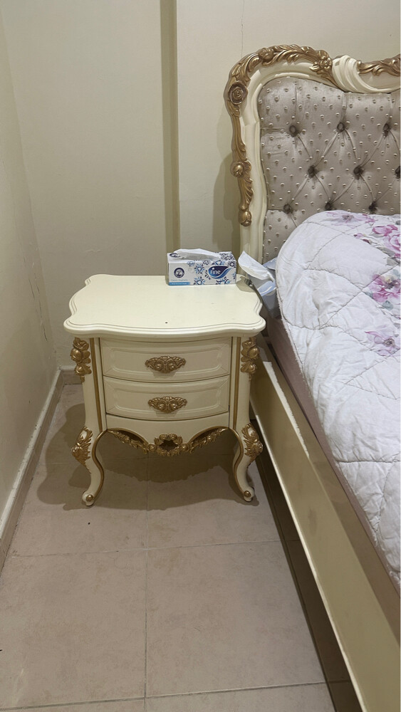 classic king bed room set - 2