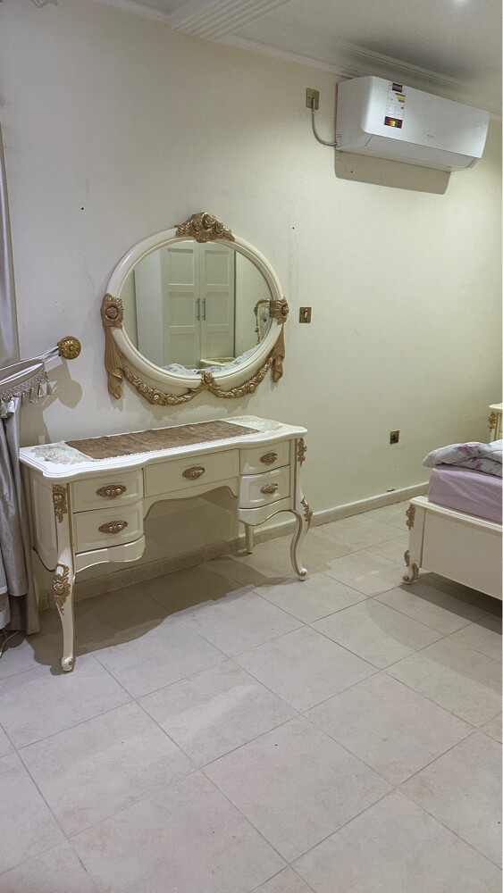classic king bed room set - 4
