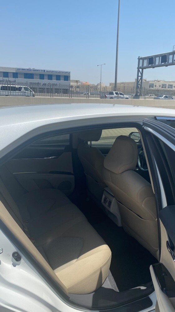 Toyota camry LE - 6