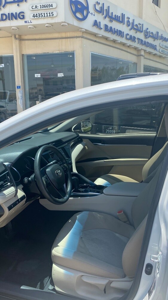 Toyota camry LE - 8