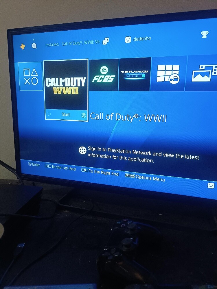 ps4 pro 1 TB in very good condition - 3