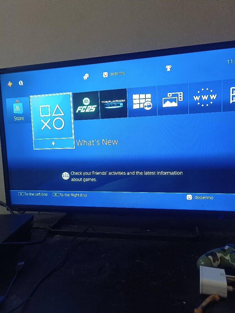 ps4 pro 1 TB in very good condition - 2