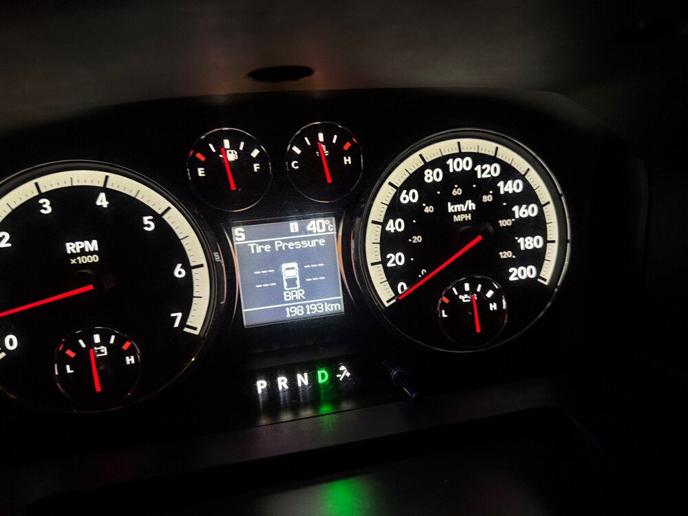 Dodge SLT 2012 - 2