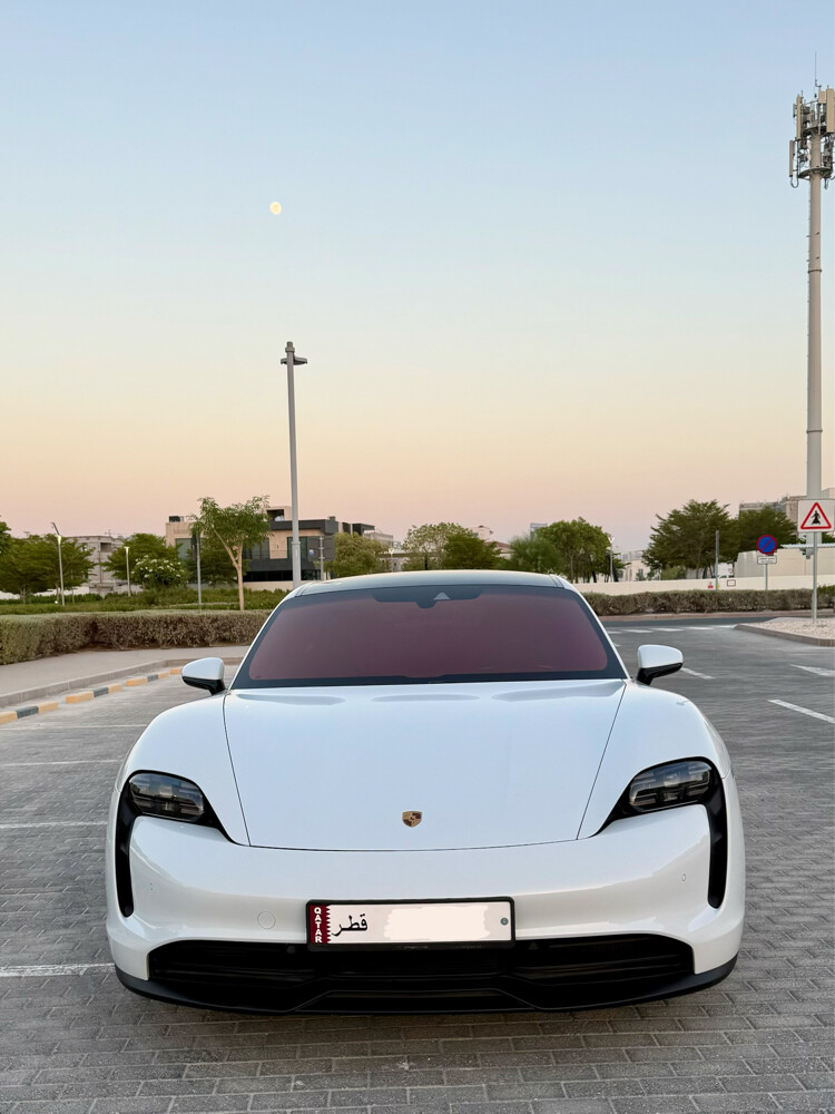 بورش تايكان - 1