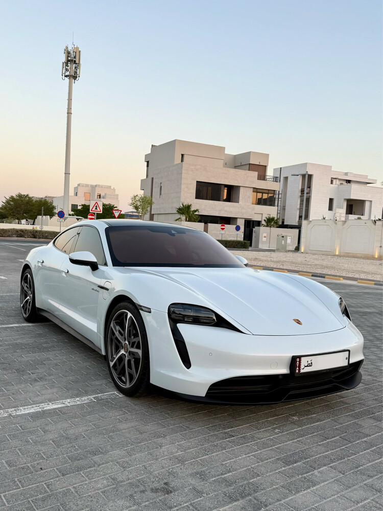 بورش تايكان - 3