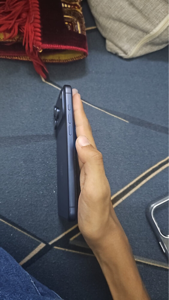 iphone17 pro max  - 2