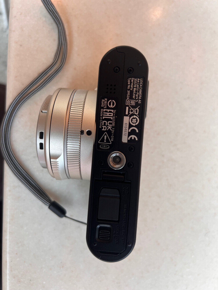 Leica D-Lux 8 -100 years limited - 16