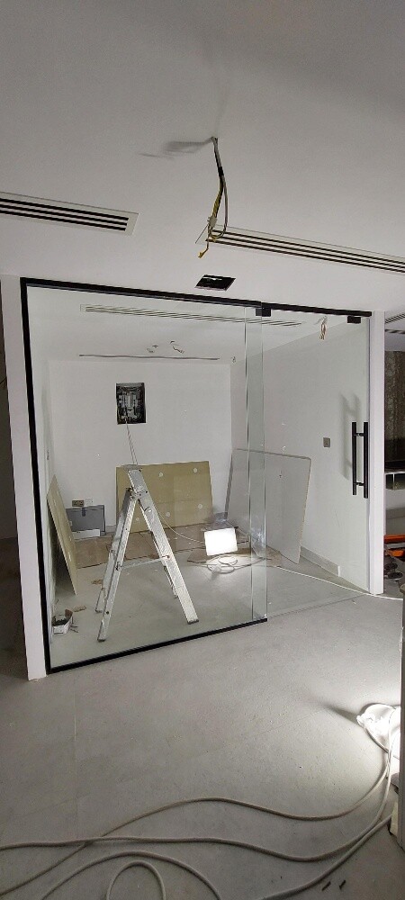 Glass House Glass Wall Decoratio - 2