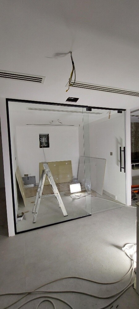 Glass House Glass Wall Decoratio - 1