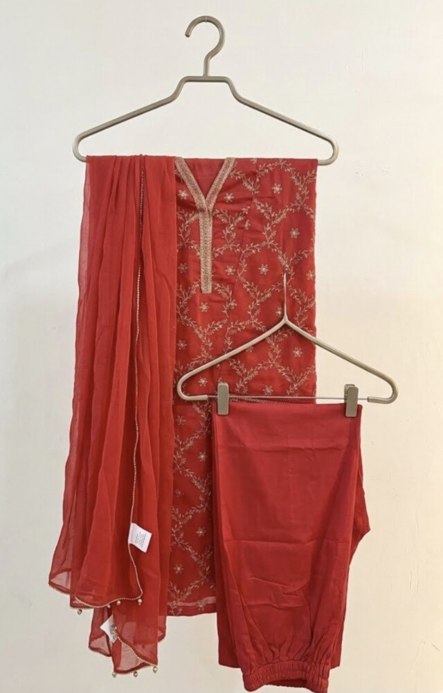 Pakistani dresess - 11
