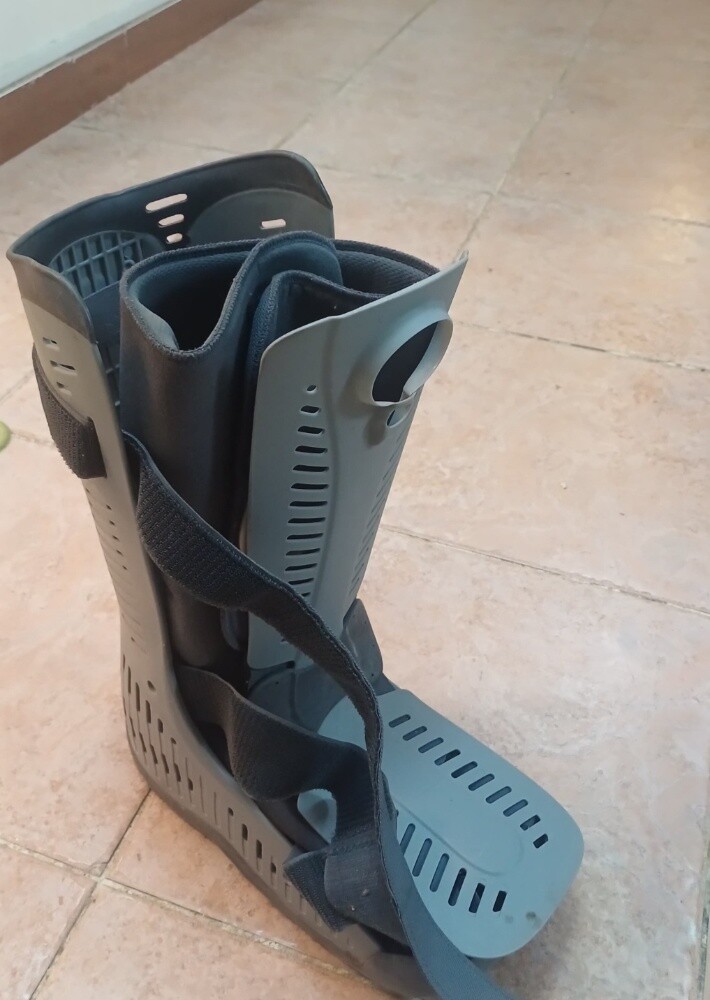CAM walking boot - 2