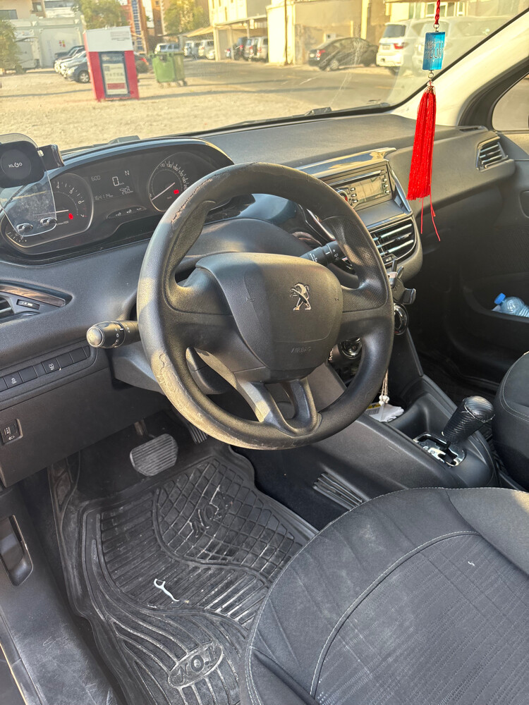 peugeot 208 2017 - 3