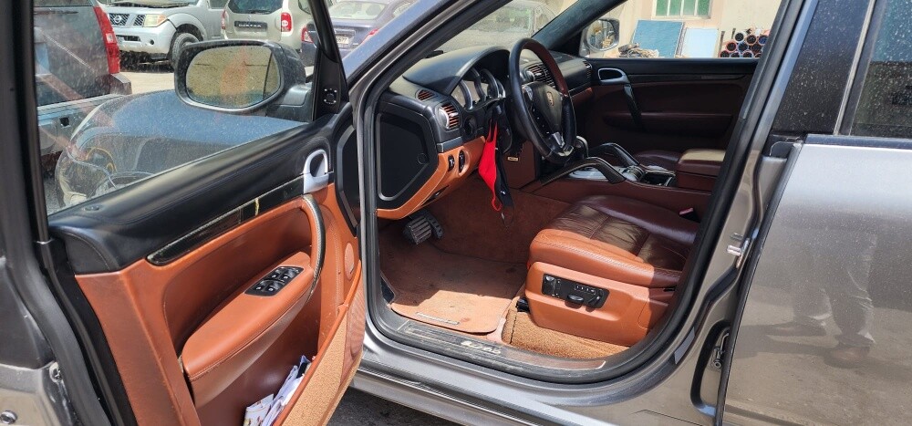 Porsche Cayenne Turbo 2008 V8 - 4