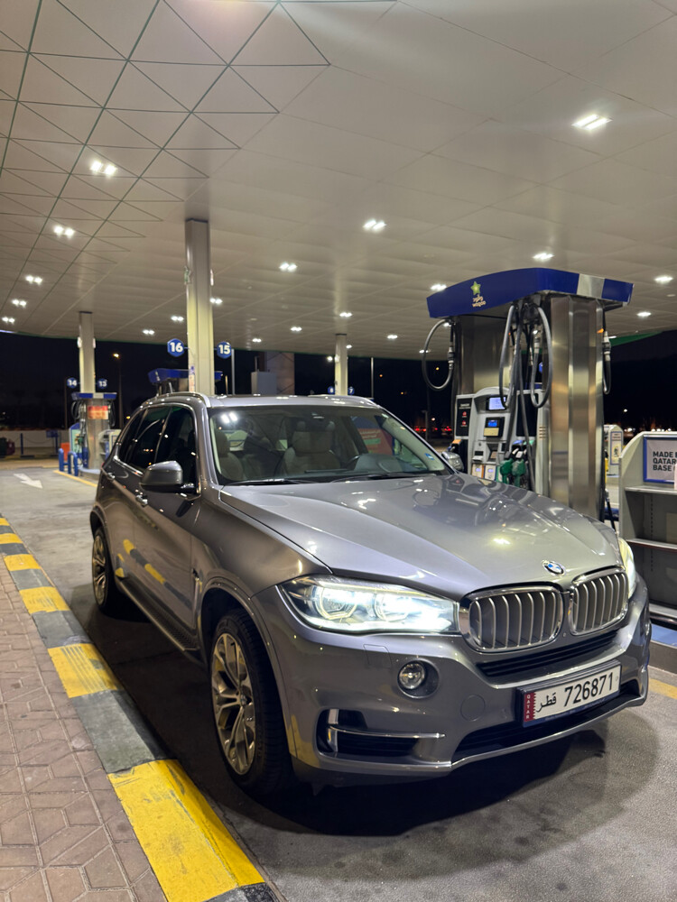 BMW X5 xDrive50i   - 1