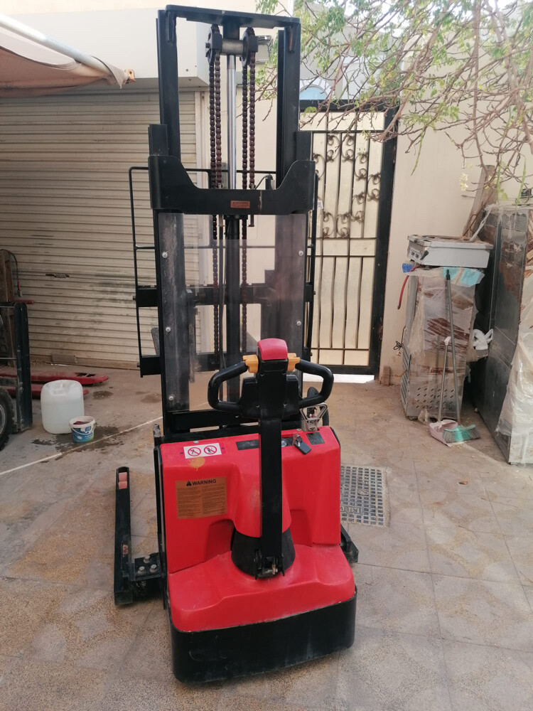 EP Electric Forklift - 1