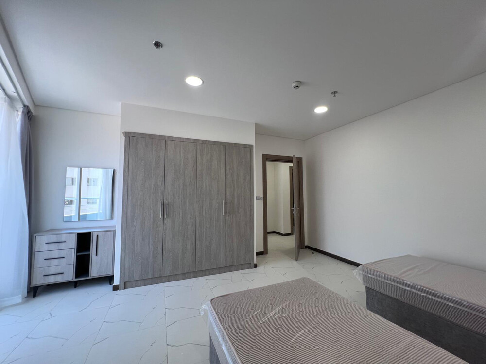 NEW 3 BHK FURNISHED  INCL AL SADD  - 10