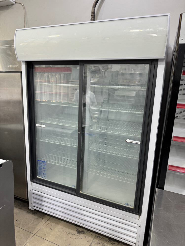 Double door chiller - 1