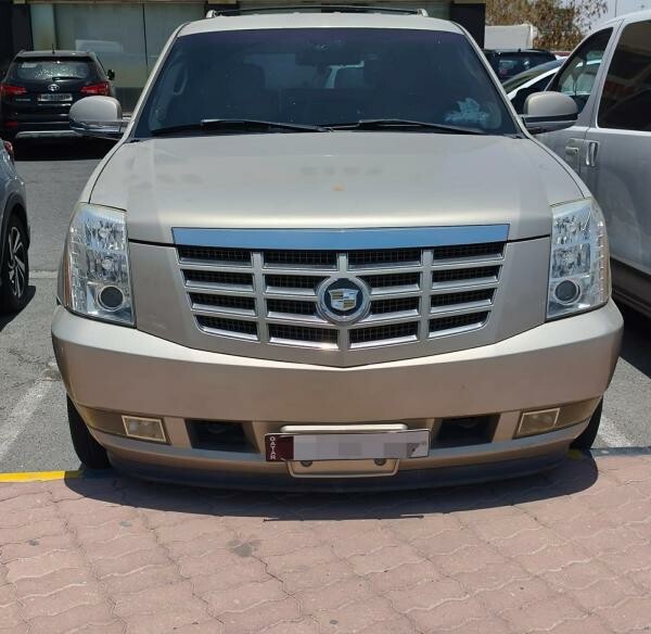 Cadillac Escalade  Well-Maintained - 3