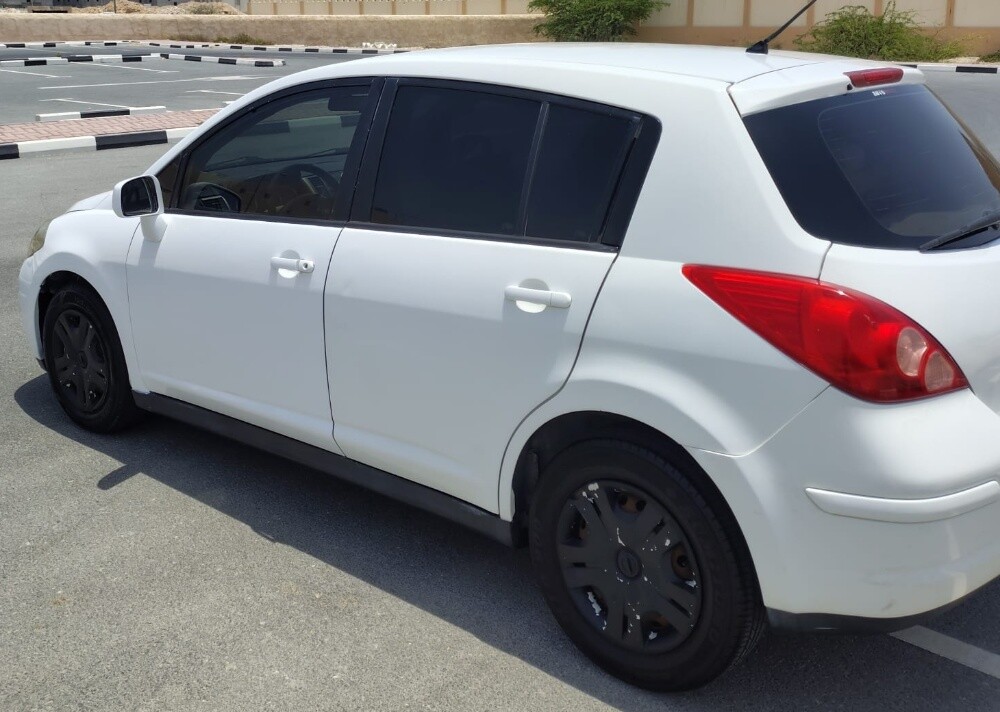 Nissan tide model 2013 - 4