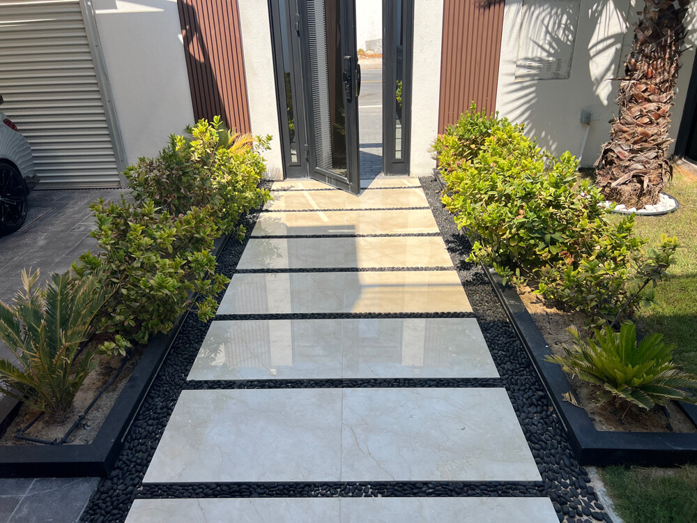 Garden & Lawn Maintenance Service - 2