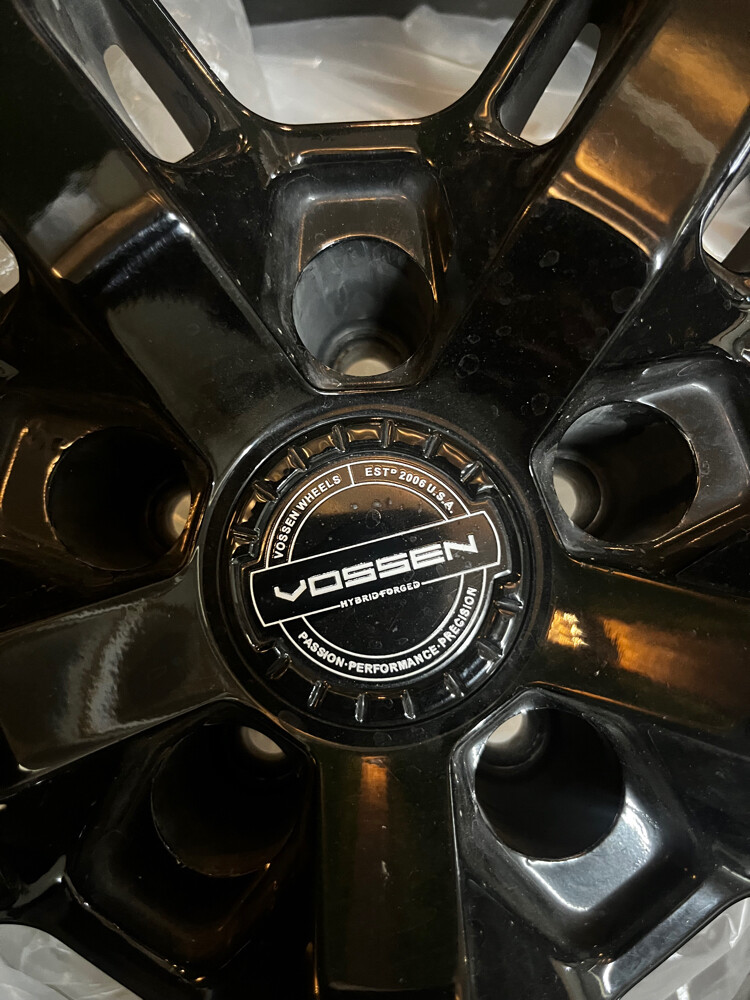 5x Jetour T2 rims (with spare) - 7