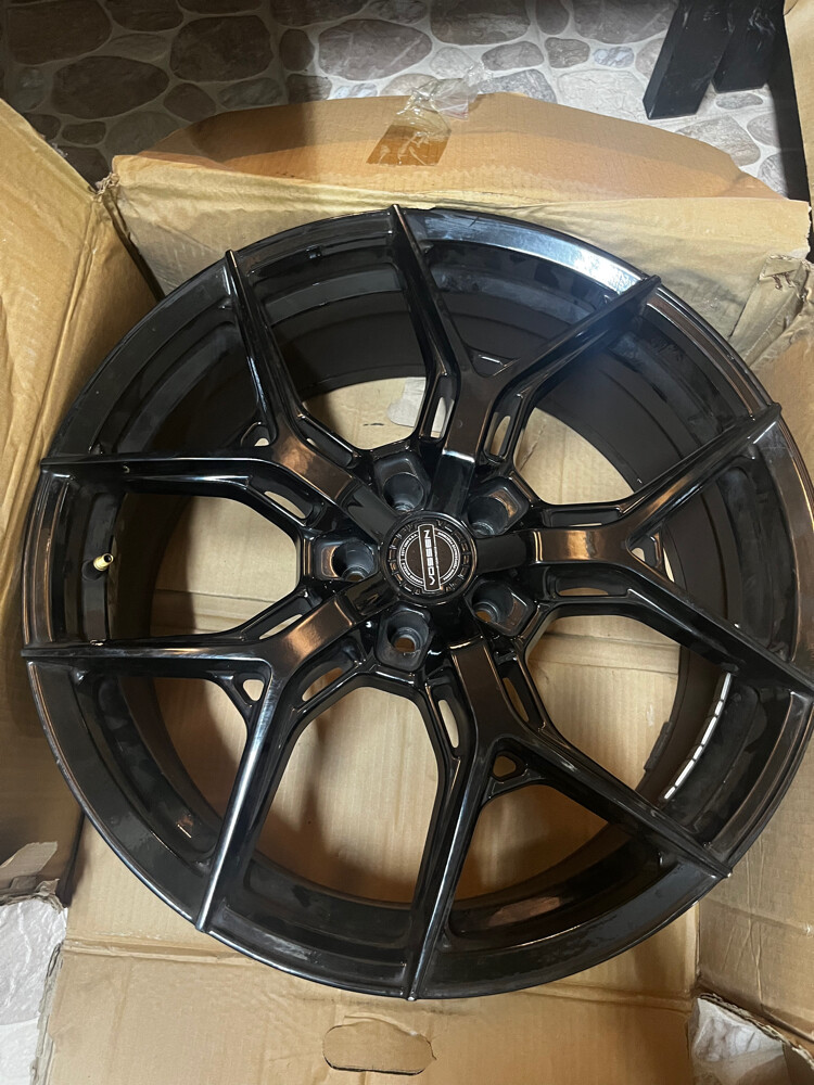 5x Jetour T2 rims (with spare) - 3