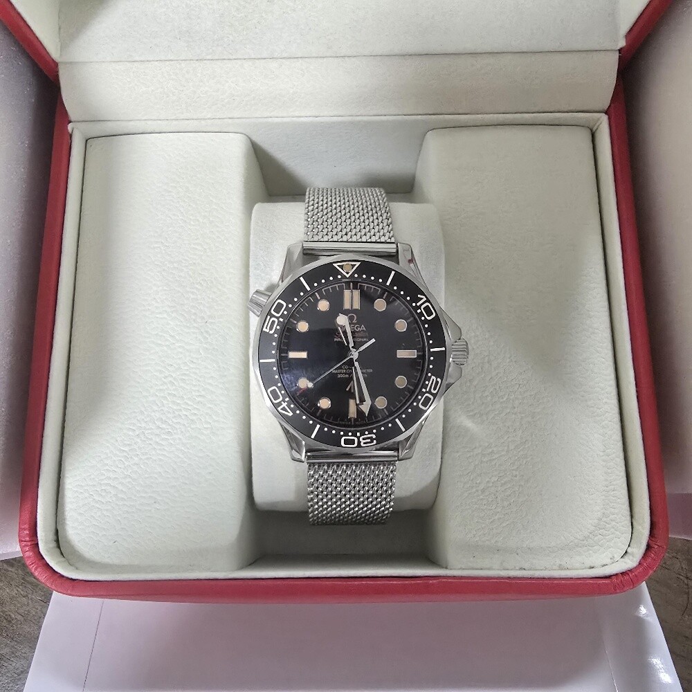 Omega Seamaster Diver 300M "007 - 2