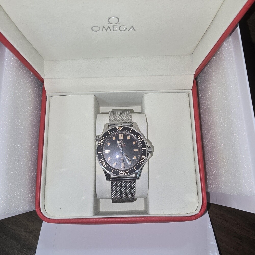 Omega Seamaster Diver 300M "007 - 1