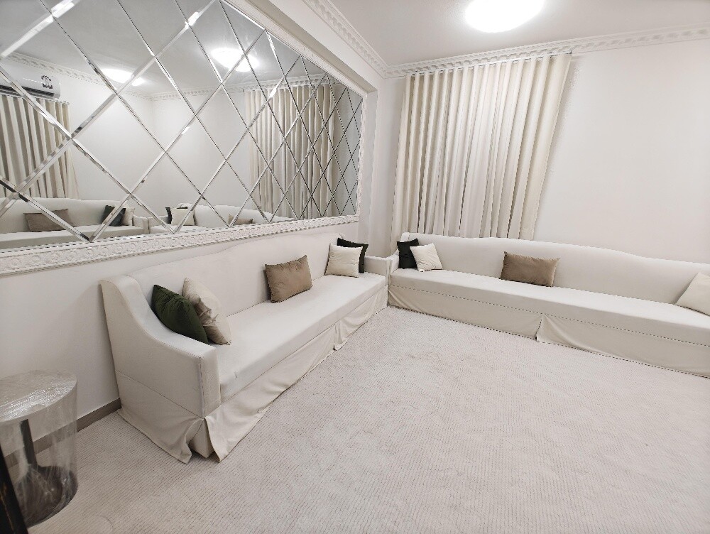 New Sofa Set for Sale - 2